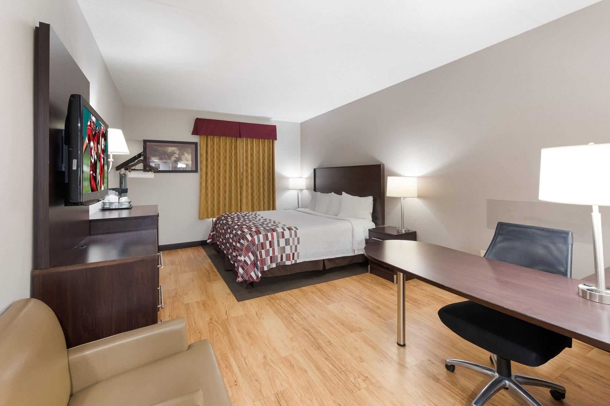 Red Roof Inn & Suites Columbus West Broad Esterno foto